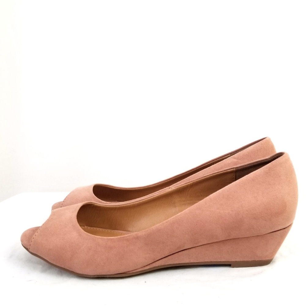 CL by Laundry Size 7.5 Wedge Heels